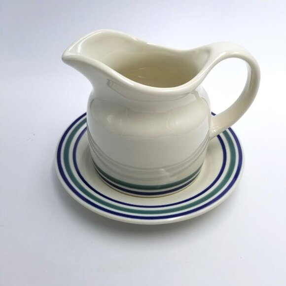 Pfaltzgraff Riverview Perennials Gravy Boat and Underplate Vintage New in Box - Picture 2 of 5